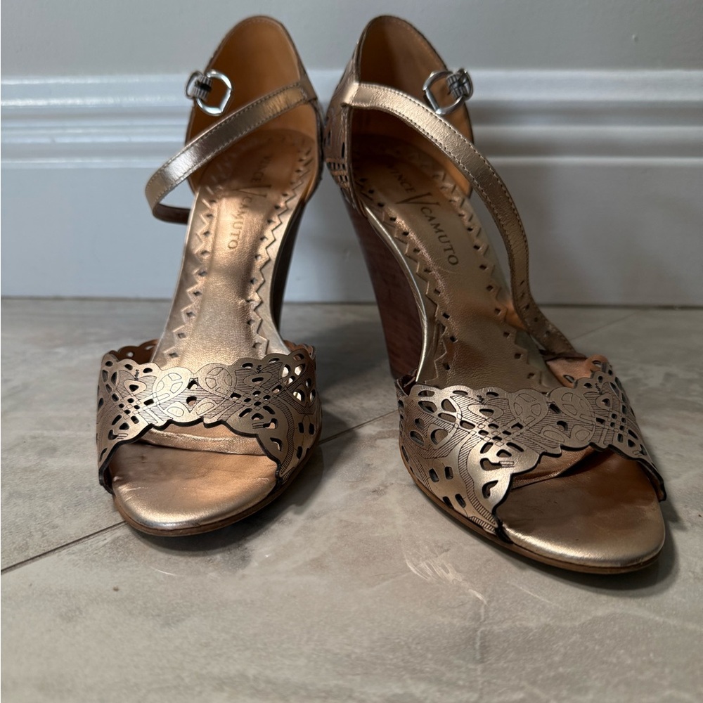 Vince Camuto Women's Gold Heels
